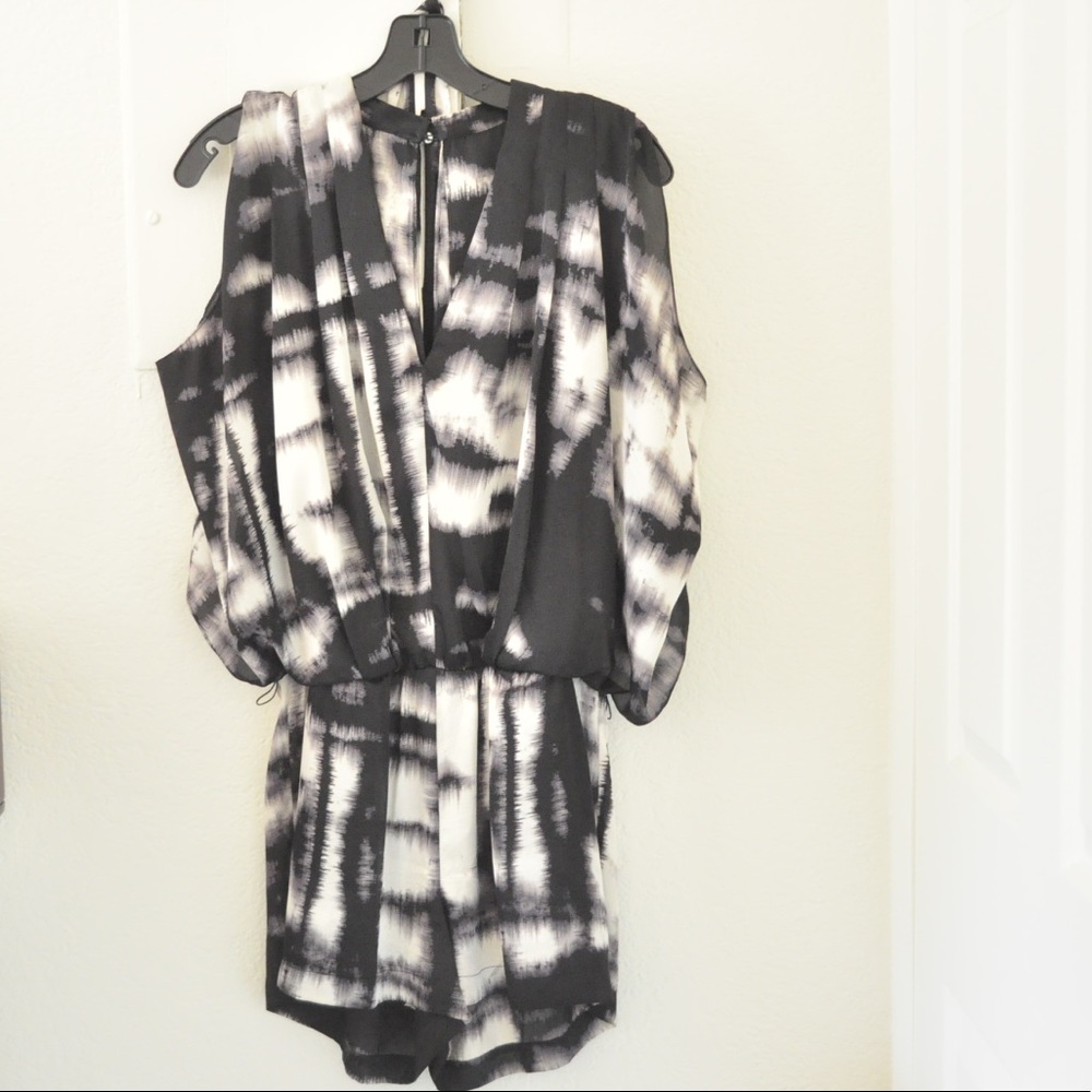 Rompers Black and White